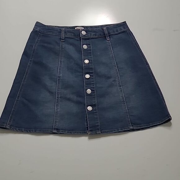 Mossimo Supply Co. Dresses & Skirts - 6 LIKE NEW STRETCH DENIM A LINE FULL ACADEMIA BUTTON FLY SKIRT MOSSIMO MEDIUM